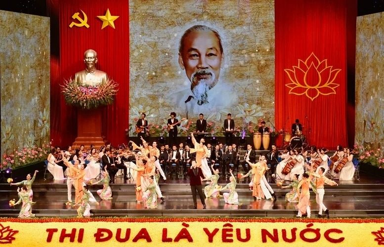 Thanh Hóa làm theo lời dạy của Chủ tịch Hồ Chí Minh: “Thi đua là yêu nước, yêu nước thì phải thi đua”
